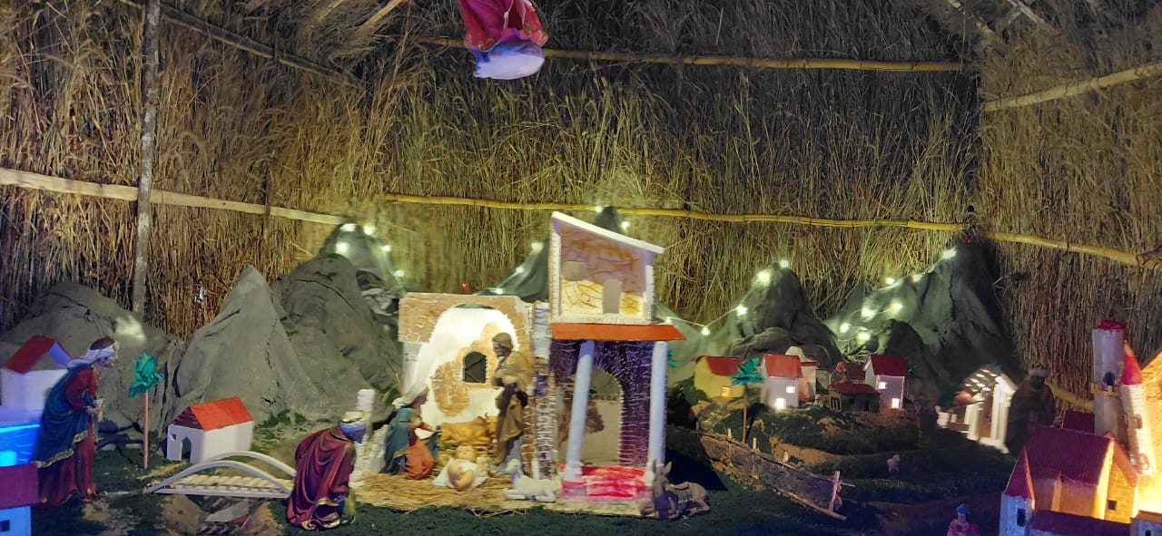 IMG 20251225 WA0220 ಶಾಂತಿ–ಪ್ರೀತಿಯ ಸಂದೇಶದೊಂದಿಗೆ ಕ್ರಿಸ್ಮಸ್ ಸಂಭ್ರಮ: ಫಾದರ್ ಬಿನೋಯ್