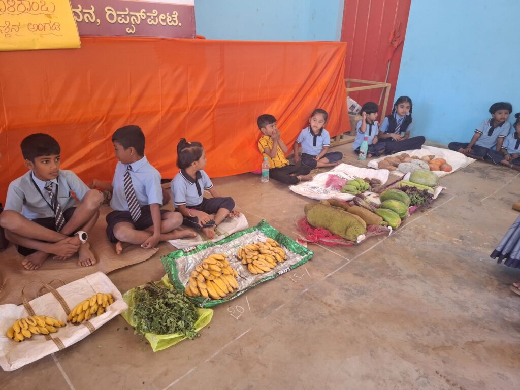 20260212 104547102025520836755844 ಮಕ್ಕಳ ಸಂತೆ - ಭವಿಷ್ಯದಲ್ಲಿ ಉದ್ಯೋಗದಾತರಾಗಿ, ಸ್ವಾವಲಂಬಿಯಾಗಿ ಬದುಕಲು ಪ್ರೇರಣೆ- ಮುಖ್ಯೋಪಾಧ್ಯಾಯ ಅಶೋಕ್