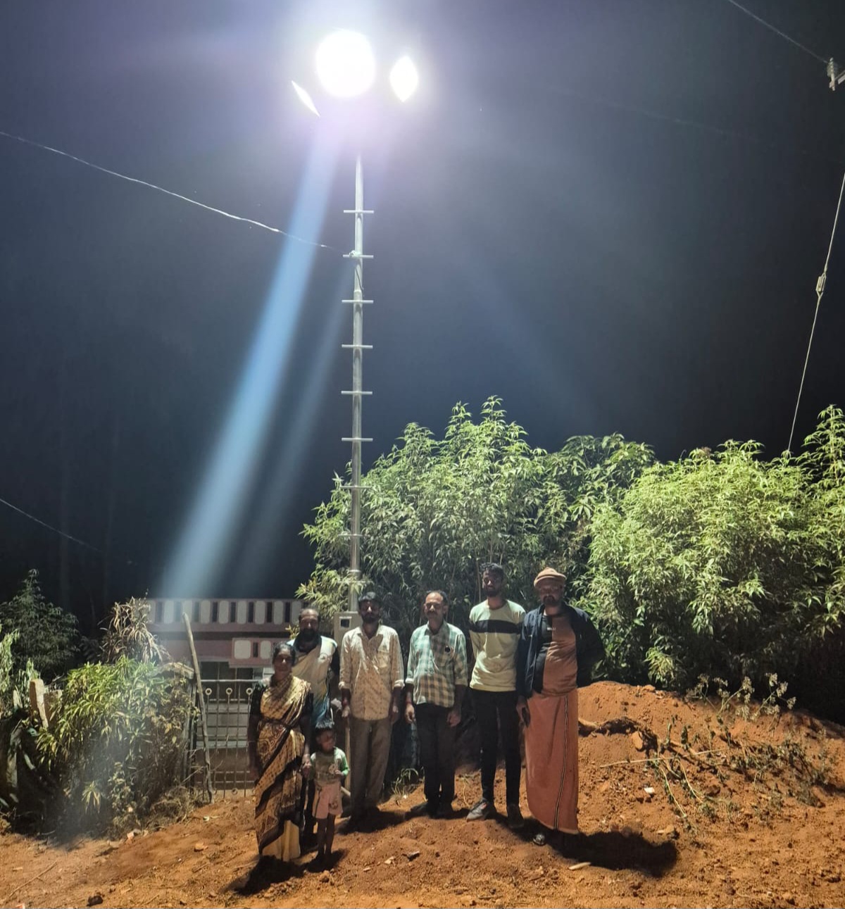 ನಿಟ್ಟೂರು : ಸಾರ್ವಜನಿಕರ ಬಹುದಿನಗಳ ಬೇಡಿಕೆಯಾಗಿದ್ದ ಹೈ-ಮಾಸ್ಕ್ ದೀಪಗಳ ಅಳವಡಿಕೆ 10 IMG 20260210 WA0153 1 ನಿಟ್ಟೂರು : ಸಾರ್ವಜನಿಕರ ಬಹುದಿನಗಳ ಬೇಡಿಕೆಯಾಗಿದ್ದ ಹೈ-ಮಾಸ್ಕ್ ದೀಪಗಳ ಅಳವಡಿಕೆ