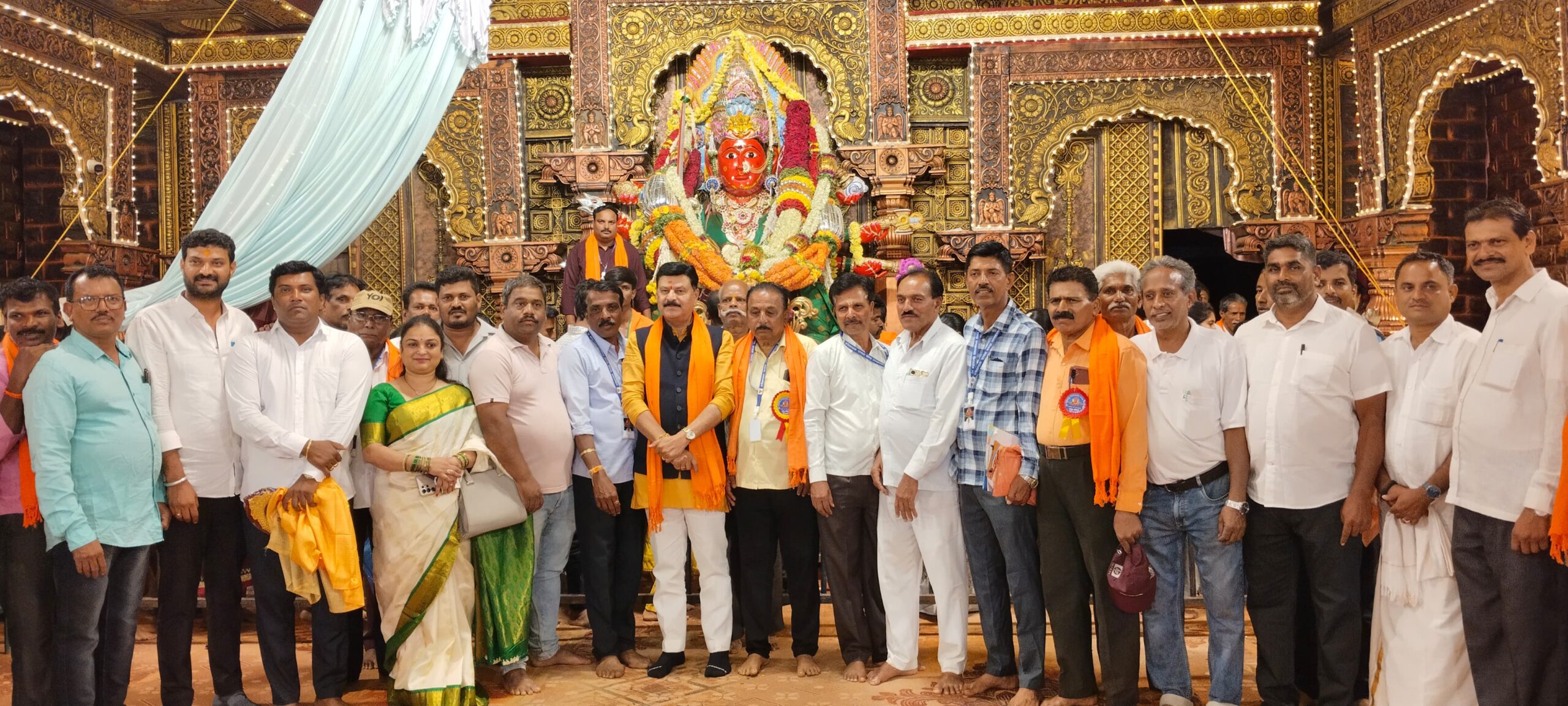 ಆನಂದಪುರದಲ್ಲಿ ಮಾರಿಕಾಂಬ ಜಾತ್ರೆ ಸಂಭ್ರಮ: ಭಾರಿ ಮಳೆಯಿಂದ ಸ್ವಲ್ಪ ಅಡಚಣೆ 6 IMG 20260316 WA0036 scaled ಆನಂದಪುರದಲ್ಲಿ ಮಾರಿಕಾಂಬ ಜಾತ್ರೆ ಸಂಭ್ರಮ: ಭಾರಿ ಮಳೆಯಿಂದ ಸ್ವಲ್ಪ ಅಡಚಣೆ