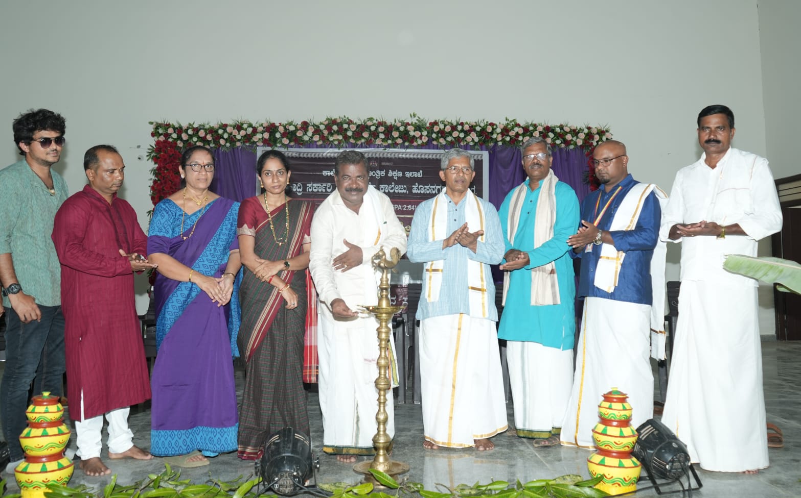 19hnr1photo.college ಹೊಸನಗರ ಕಾಲೇಜಿನಲ್ಲಿ ಸಂಪ್ರದಾಯಿಕ ದಿನಾಚರಣೆ: ವೈವಿಧ್ಯತೆಯಲ್ಲಿ ಏಕತೆ ಮೆರೆದ ವಿದ್ಯಾರ್ಥಿಗಳು