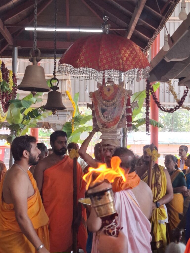 20260411 120348499588821467436651 ರಿಪ್ಪನ್‌ಪೇಟೆ: ಶ್ರೀ ಸಿದ್ದಿವಿನಾಯಕ – ಶ್ರೀ ಅನ್ನಪೂರ್ಣೇಶ್ವರಿ ಮಹಾರಥೋತ್ಸವ ವೈಭವದಿಂದ ಸಂಪನ್ನ