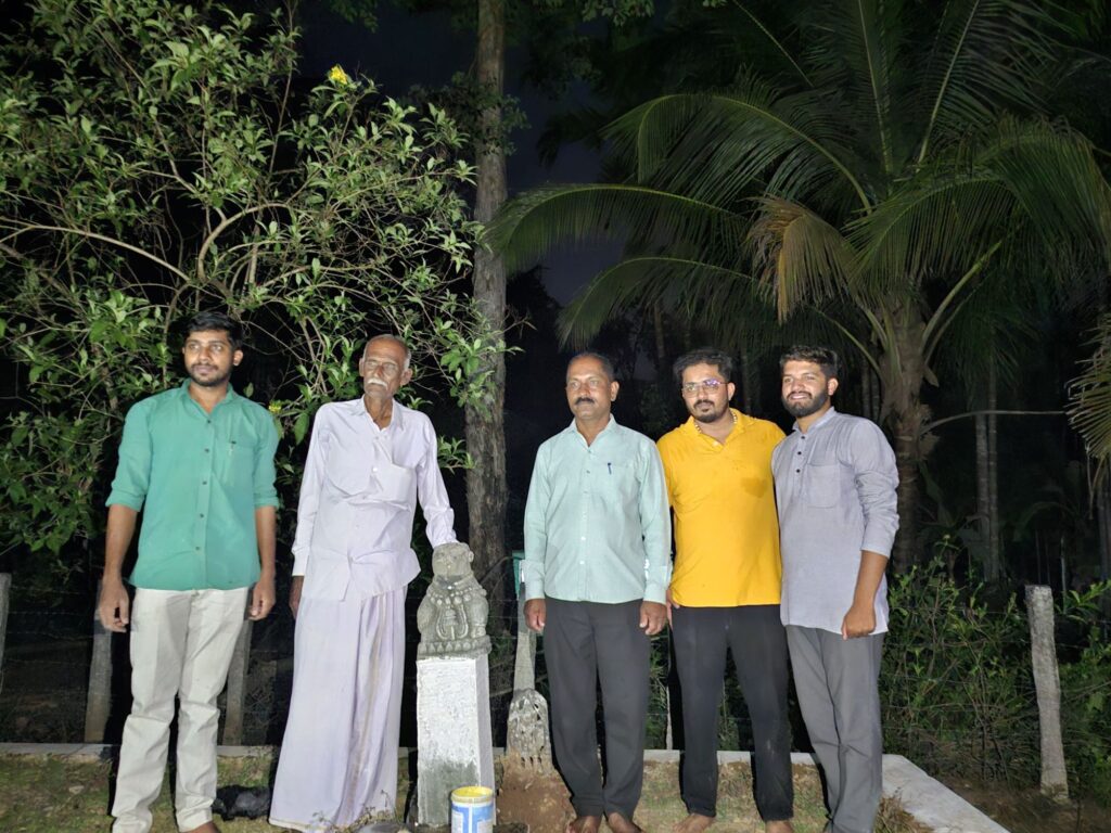 wp image7467494764667201522 ಹೆದ್ದಾರಿಪುರ : ಕಲ್ಲೂರು ಬಸವಣ್ಣ ದೇವಸ್ಥಾನದಲ್ಲಿ ಪತ್ತೆಯಾದ 15ನೇ ಶತಮಾನದ ನಂದಿಗಂಬ ದಾನ ಶಾಸನ