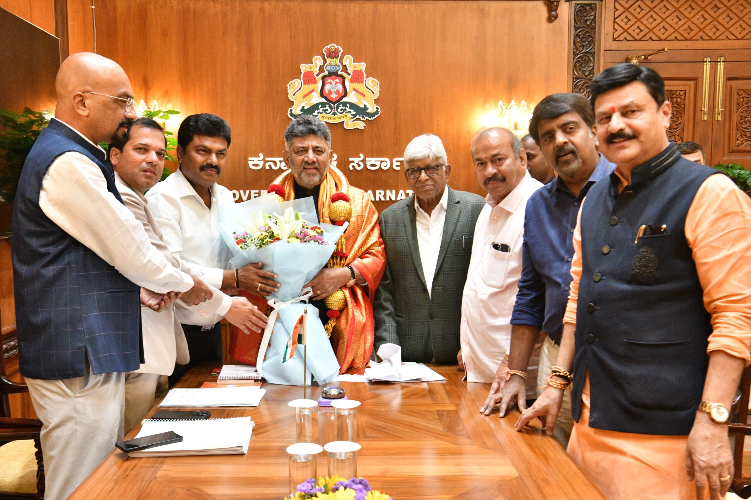 ಶಿವಮೊಗ್ಗದಲ್ಲಿ ಹೈಕೋರ್ಟ್ ಸರ್ಕ್ಯೂಟ್ ಪೀಠ ಸ್ಥಾಪನೆಗೆ ಆಗ್ರಹ| ಮುಖ್ಯಮಂತ್ರಿ ಡಿ.ಕೆ. ಶಿವಕುಮಾರ್ ಭೇಟಿ ಮಾಡಿದ ಸಂಸದ ಬಿ.ವೈ. ರಾಘವೇಂದ್ರ ನೇತೃತ್ವದ ನಿಯೋಗ 6 IMG 20260624 WA0051 scaled ಶಿವಮೊಗ್ಗದಲ್ಲಿ ಹೈಕೋರ್ಟ್ ಸರ್ಕ್ಯೂಟ್ ಪೀಠ ಸ್ಥಾಪನೆಗೆ ಆಗ್ರಹ| ಮುಖ್ಯಮಂತ್ರಿ ಡಿ.ಕೆ. ಶಿವಕುಮಾರ್ ಭೇಟಿ ಮಾಡಿದ ಸಂಸದ ಬಿ.ವೈ. ರಾಘವೇಂದ್ರ ನೇತೃತ್ವದ ನಿಯೋಗ
