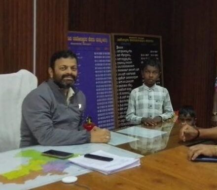 image editor output image 106259678 17848249444583234617842072454741 ನಾಡಿನ್ಯೂಸ್ ವರದಿಯ ಪರಿಣಾಮ| ಸಮಯಪ್ರಜ್ಞೆ, ಧೈರ್ಯ ಮತ್ತು ಚಾಣಾಕ್ಷತನಕ್ಕೆ ಶಿಕ್ಷಣ ಇಲಾಖೆ ಯಿಂದ ಸನ್ಮಾನ, ಶೌರ್ಯ ಪ್ರಶಸ್ತಿಗೆ ಶಿಫಾರಸ್ಸು