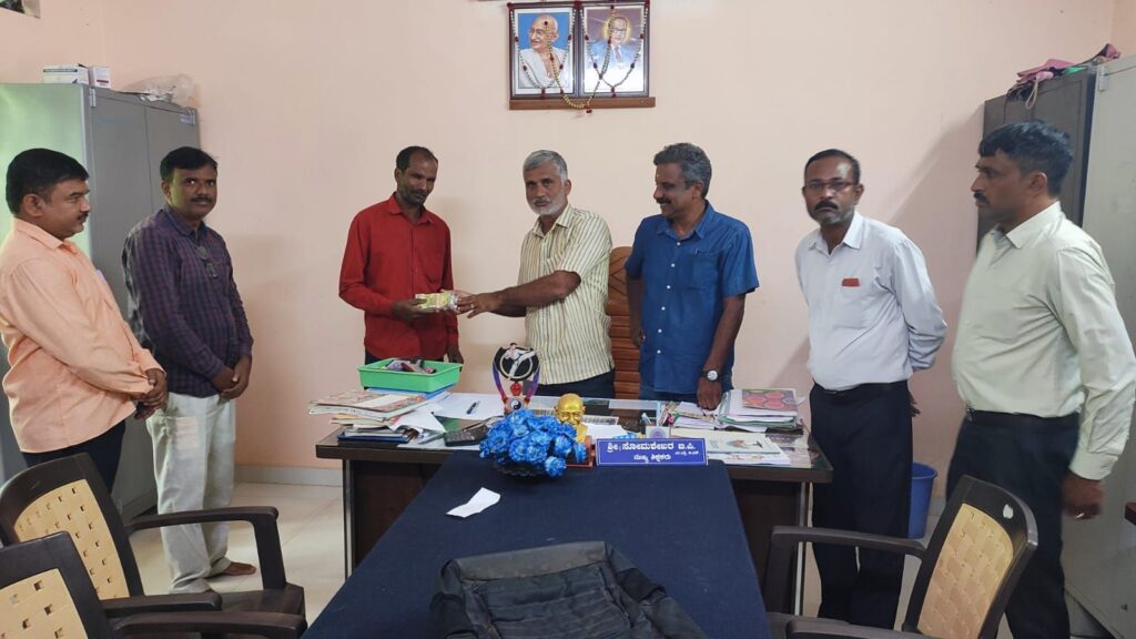 img 20260728 wa00365272021020447330577 ಗಾಯಗೊಂಡ ವಿದ್ಯಾರ್ಥಿನಿಗೆ ಕಾಲೇಜಿನಿಂದ ನೆರವು; ವಿದ್ಯಾರ್ಥಿಗಳ ಮಾನವೀಯ ಕಾರ್ಯಕ್ಕೆ ಮೆಚ್ಚುಗೆ