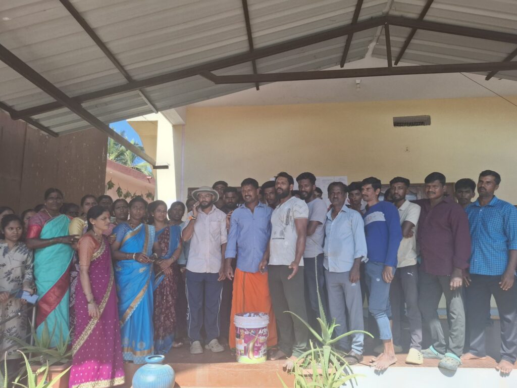 ವಾರದಿಂದ ಸ್ಥಗಿತಗೊಂಡ ಕುಡಿಯುವ ನೀರು; ಬಾಳೂರು ಗ್ರಾ.ಪಂ. ಎದುರು ಗ್ರಾಮಸ್ಥರ ದಿಢೀರ್ ಪ್ರತಿಭಟನೆ 2 20260915 1516111853692288322341461 ವಾರದಿಂದ ಸ್ಥಗಿತಗೊಂಡ ಕುಡಿಯುವ ನೀರು; ಬಾಳೂರು ಗ್ರಾ.ಪಂ. ಎದುರು ಗ್ರಾಮಸ್ಥರ ದಿಢೀರ್ ಪ್ರತಿಭಟನೆ