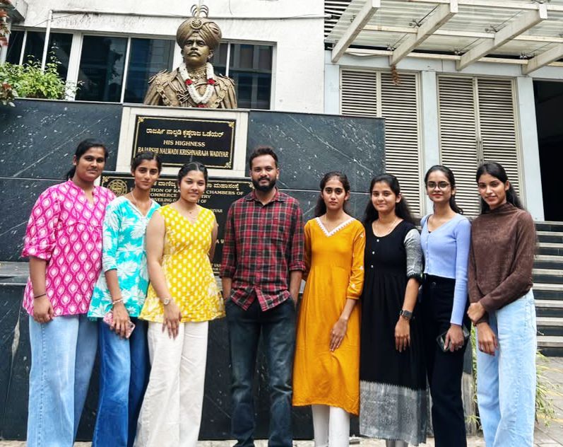 img 20260903 wa00079164827457601285743 ರಿಪ್ಪನ್‌ಪೇಟೆ ಸರ್ಕಾರಿ ಕಾಲೇಜಿನ ದ್ವಿಗುಣ ಸಾಧನೆ: ಎಫ್‌ಕೆಸಿಸಿಐ ಮಂಥನ್-2026 ಗ್ರ್ಯಾಂಡ್ ಫಿನಾಲೆಗೆ ಎರಡು ಬಿ.ಕಾಂ ತಂಡಗಳ ಆಯ್ಕೆ